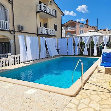 Ferienwohnung Casa Antonio With Swimming Pool Novigrad Istria Exterior foto