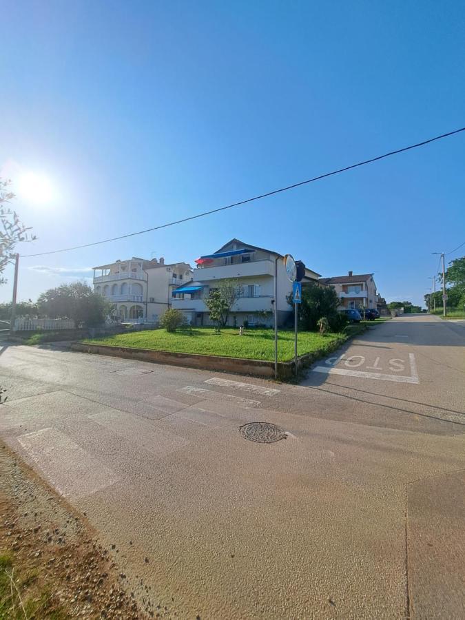 Ferienwohnung Casa Antonio With Swimming Pool Novigrad Istria Exterior foto