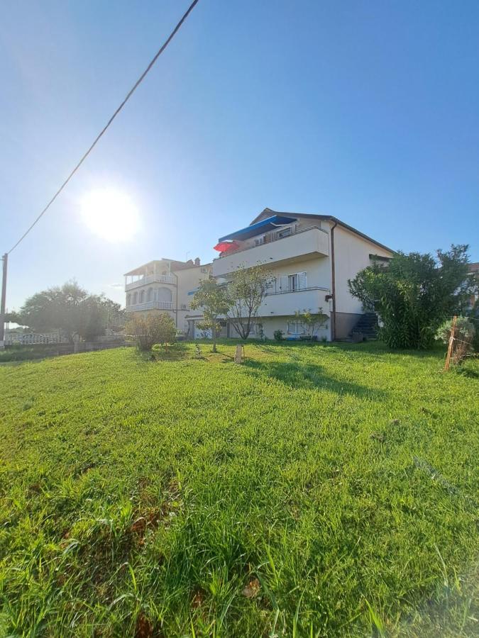 Ferienwohnung Casa Antonio With Swimming Pool Novigrad Istria Exterior foto
